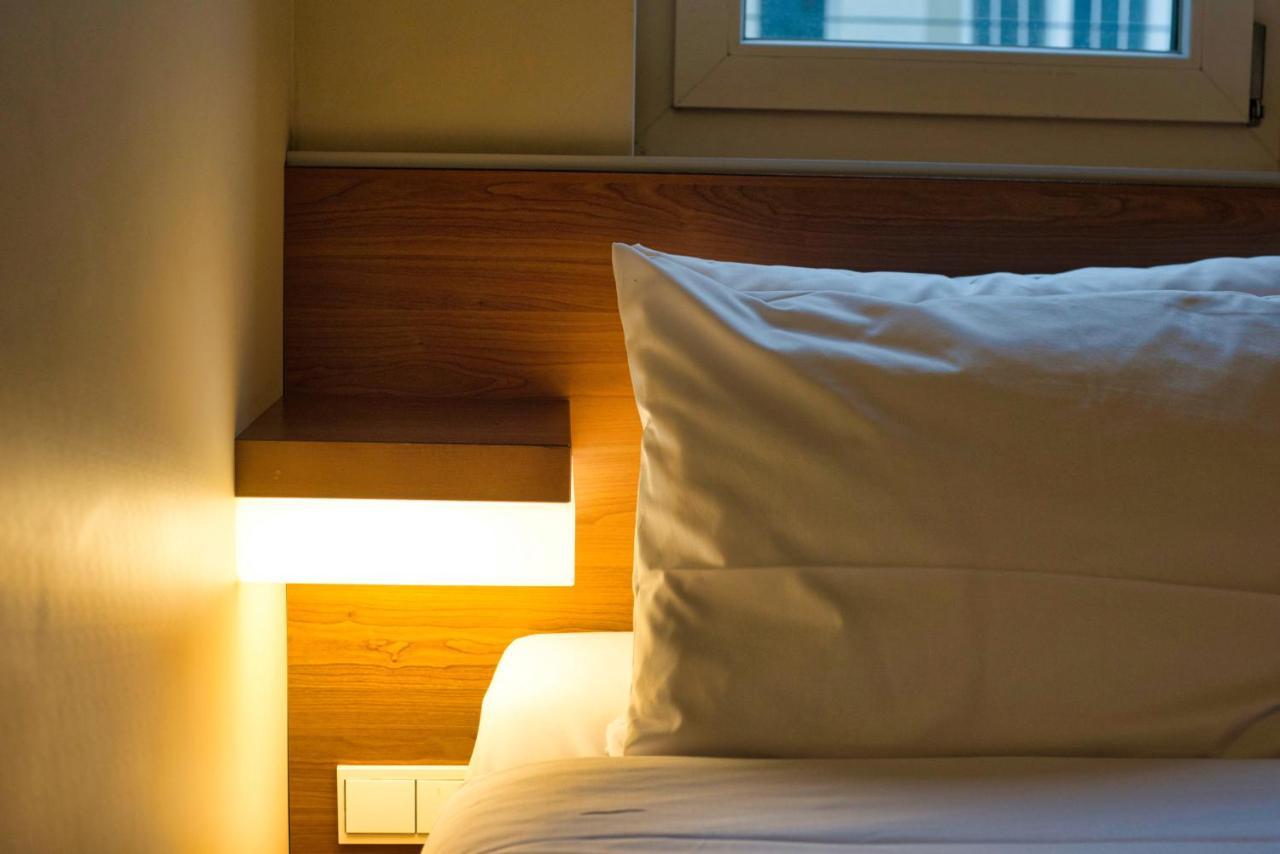 Easyhotel Berlin Hackescher Markt Luaran gambar