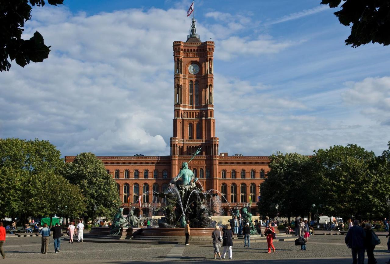 Easyhotel Berlin Hackescher Markt Luaran gambar